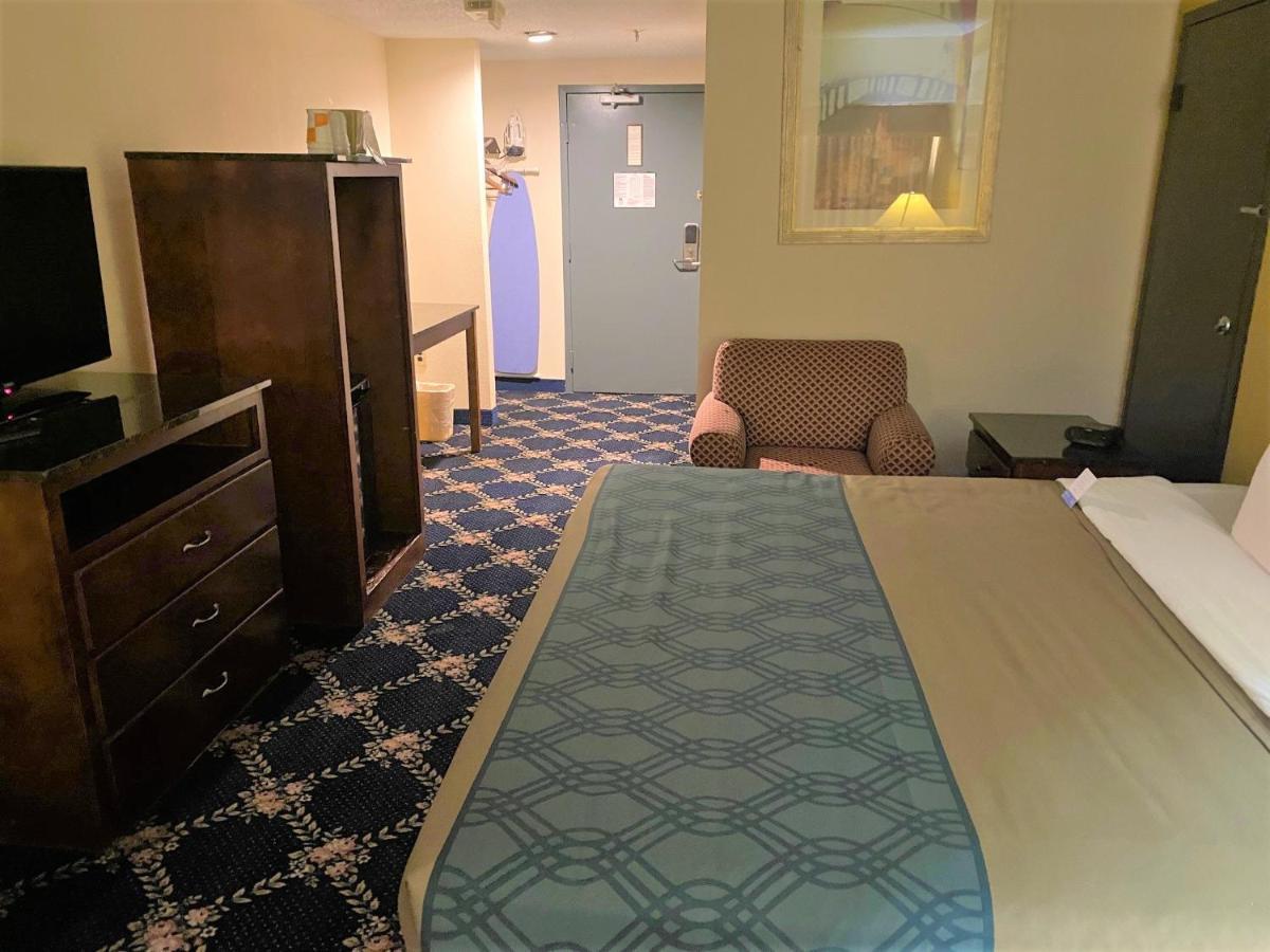 Rodeway Inn Sandston Rum bild