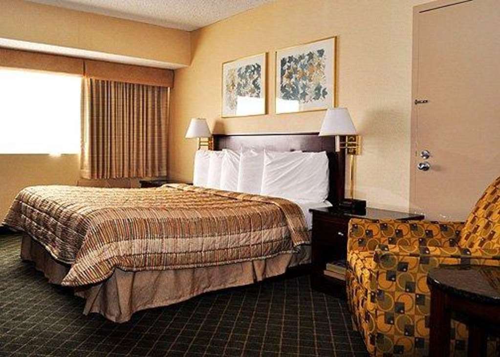 Rodeway Inn Sandston Rum bild