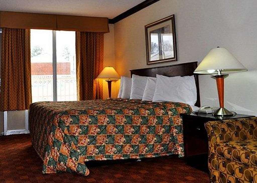 Rodeway Inn Sandston Rum bild